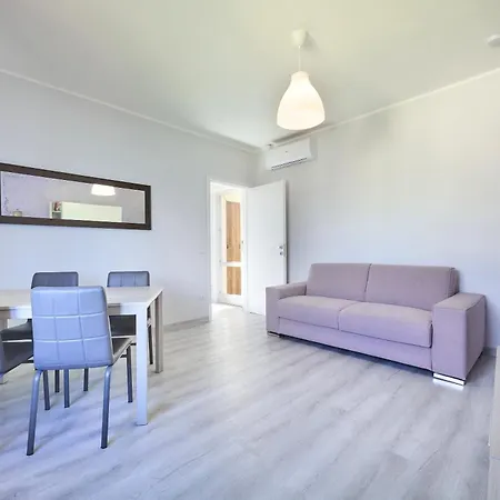 Lejlighed Marina House *